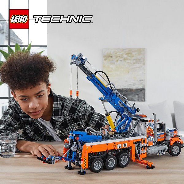 UNIVERSO ENCANTADO -LEGO -Reboque para Trabalhos Pesados TECHNIC – 42128