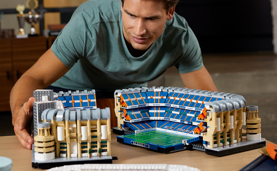 LEGO CREATOR EXPERT - Real Madrid – Estádio Santiago Bernabéu - 10299